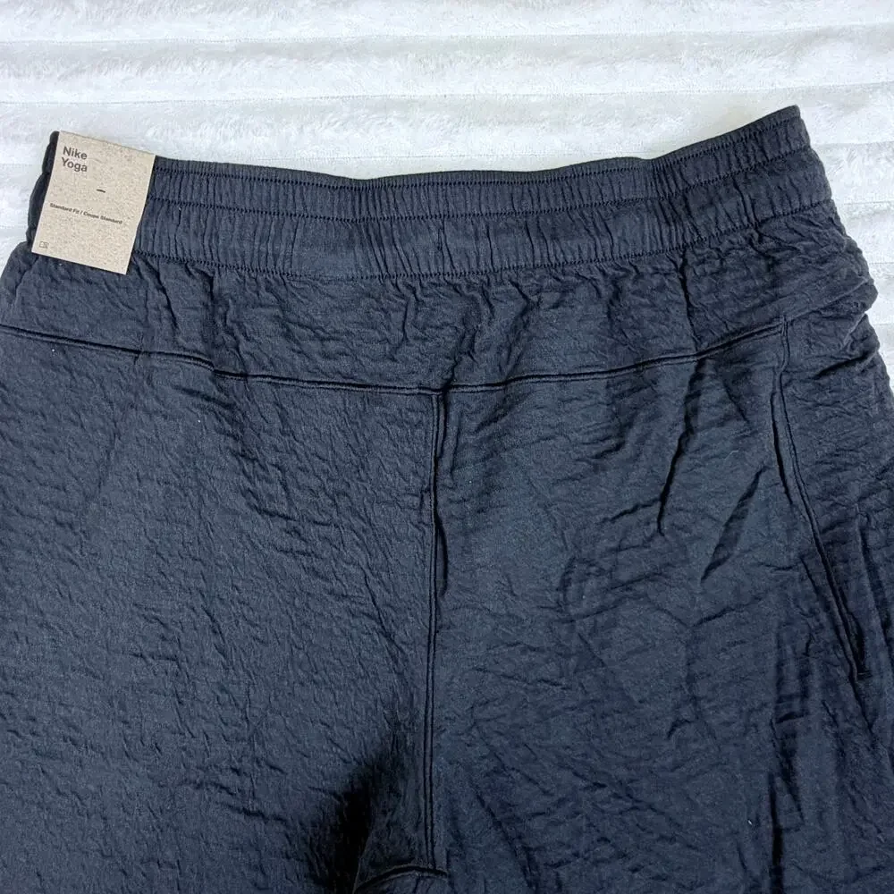 NWT Nike Yoga Dri-FIT Men's Standard Fit Training Shorts Black Medium
